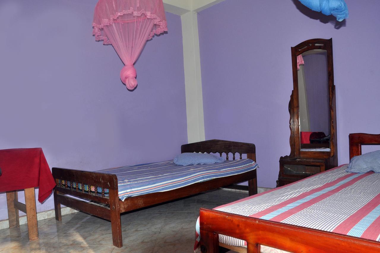 Hotel Pearl Gate Chilaw Eksteriør bilde