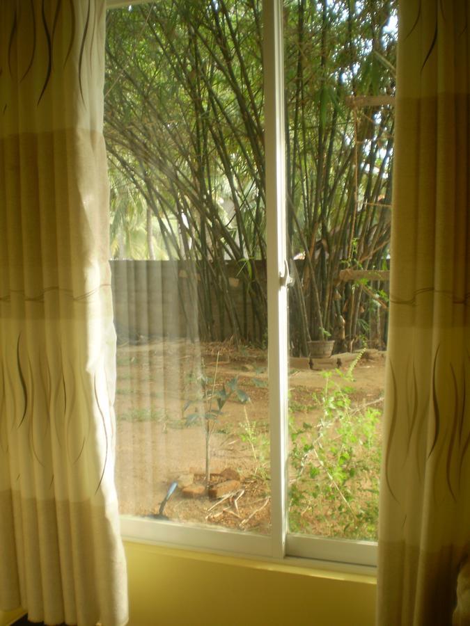 Hotel Pearl Gate Chilaw Eksteriør bilde